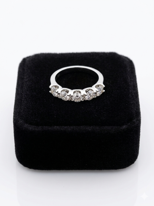 Anillo Leonor